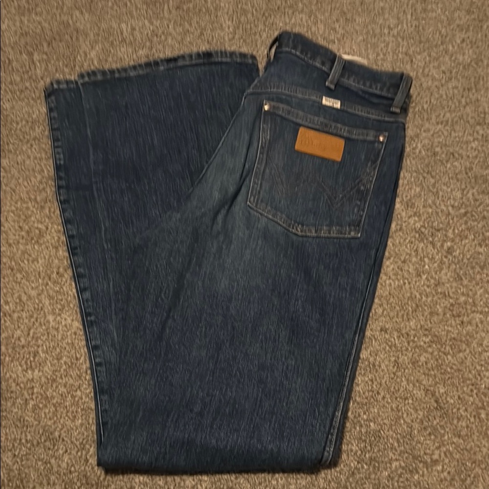 Woman’s wrangler jeans